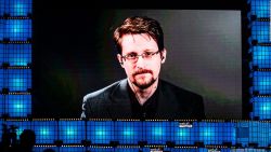 CNNE 912206 - edward snowden solicita ciudadania rusa