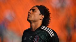 CNNE 913663 - "en europa no conocen el futbol mexicano", dice "memo" ochoa