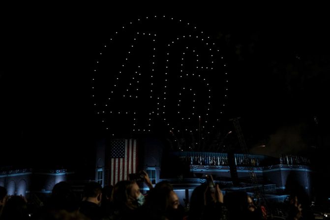 El número 46 se ve en el evento de Biden en Wilmington. Gabriella Demczuk para CNN