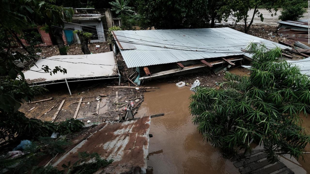 CNNE 915319 - damnificados en honduras dicen que el gobierno los abandono