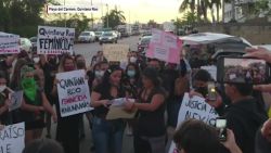 CNNE 915808 - investigan incidente entre policias y manifestantes feministas en cancun