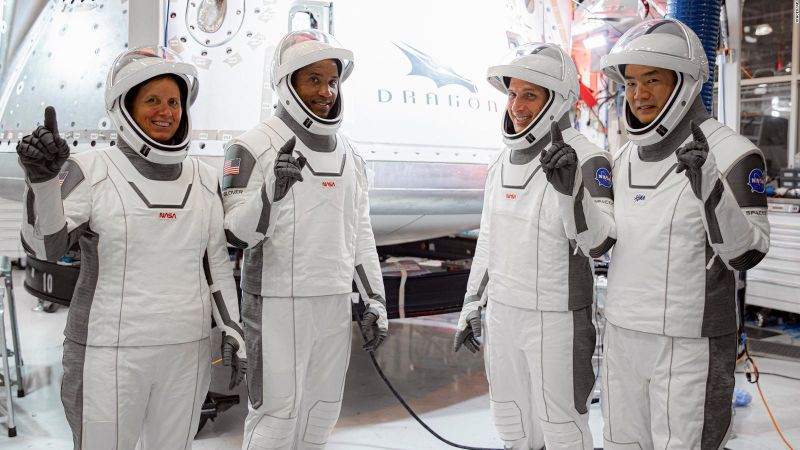 En solo horas, la NASA y SpaceX dan un paso histórico en la exploración espacial comercial | CNN