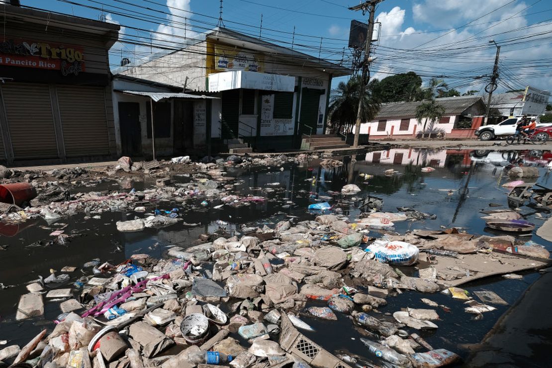 CNNE 917862 - hurricane iota threatens honduras