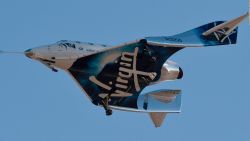 CNNE 918420 - virgin galactic suspende prueba clave de nave espacial