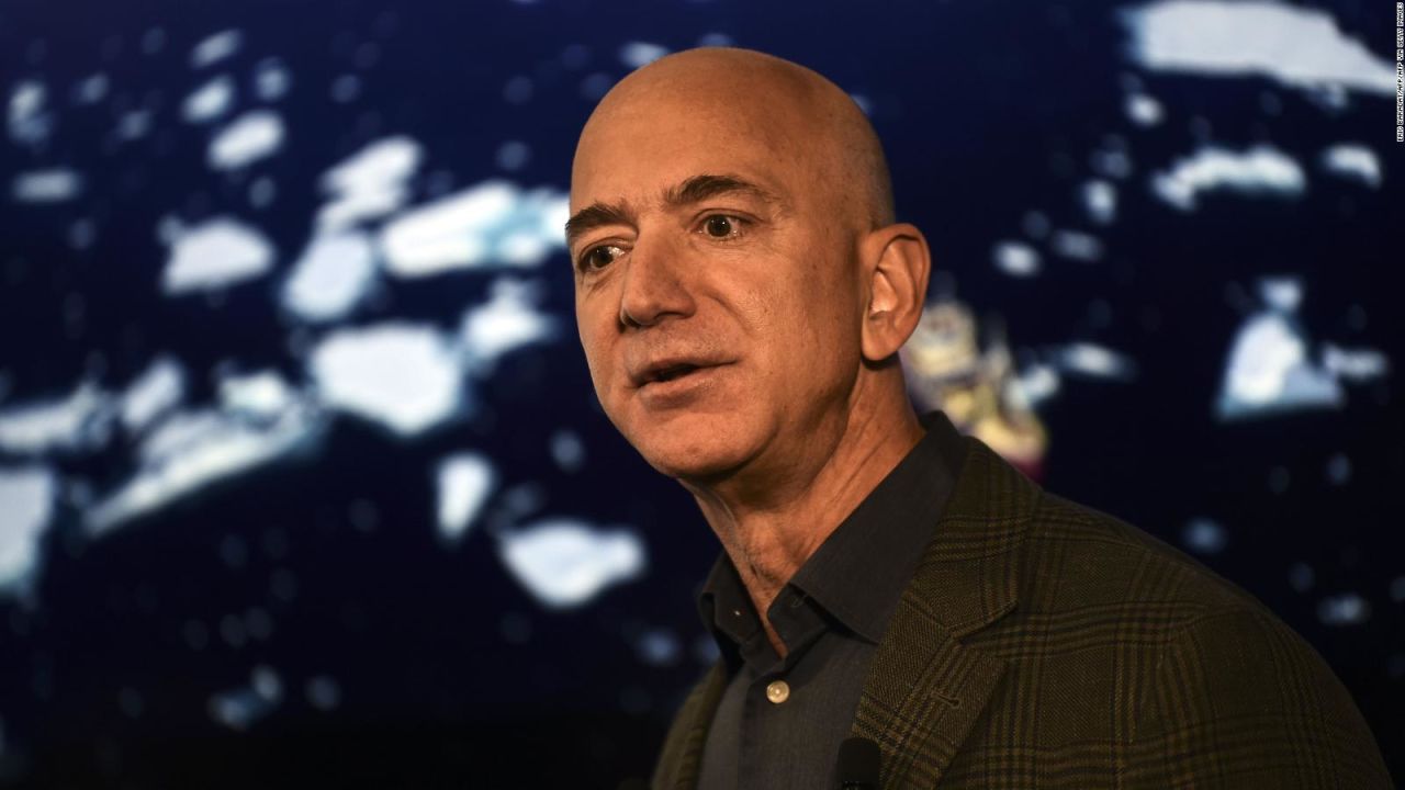 CNNE 918424 - jeff bezos dona casi us$ 800 millones para ecologistas