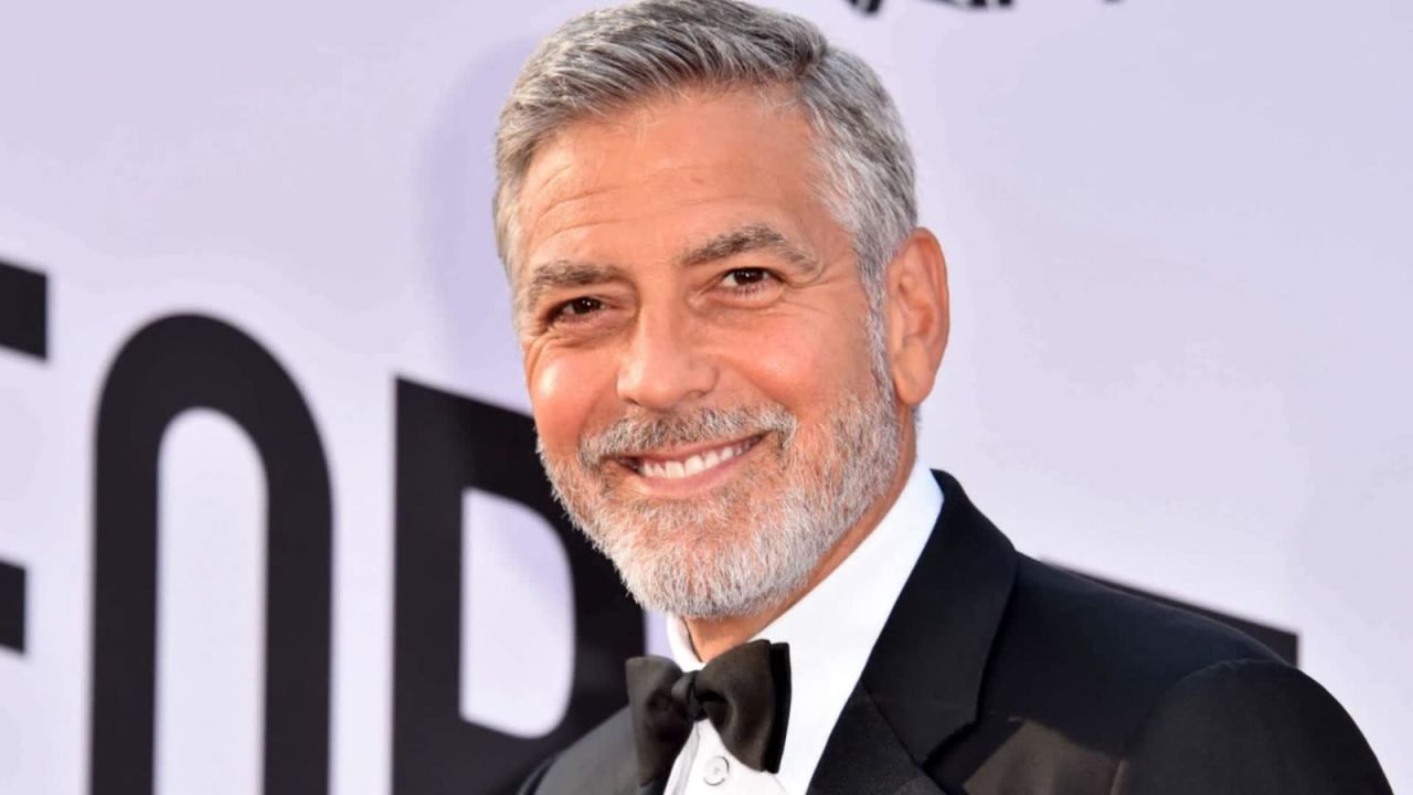 CNNE 919046 - el millonario regalo de george clooney a sus amigos