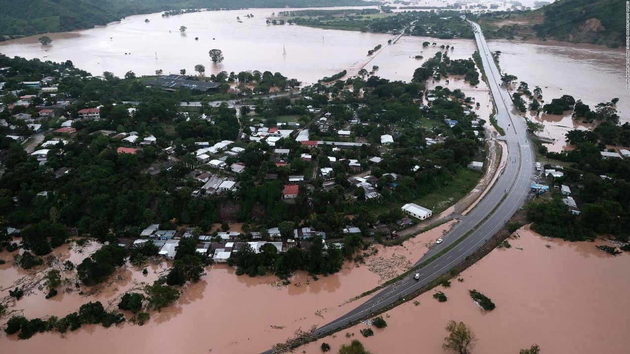 CNNE 919132 - huracan iota deja al menos 6 fallecidos en honduras
