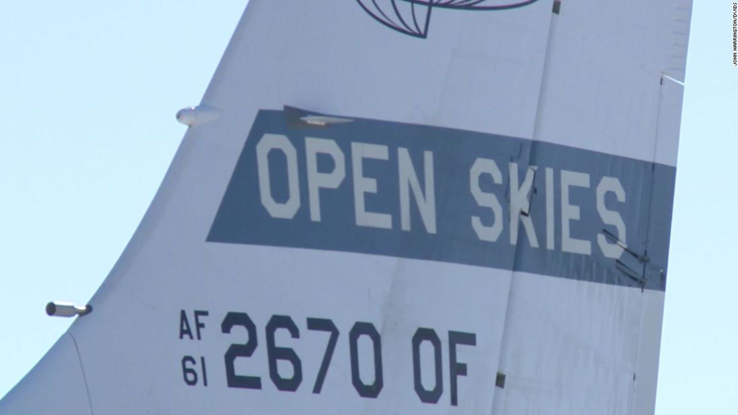 CNNE 920418 - tratado-cielos-abiertos-open-skies-tail-fin-super-tease