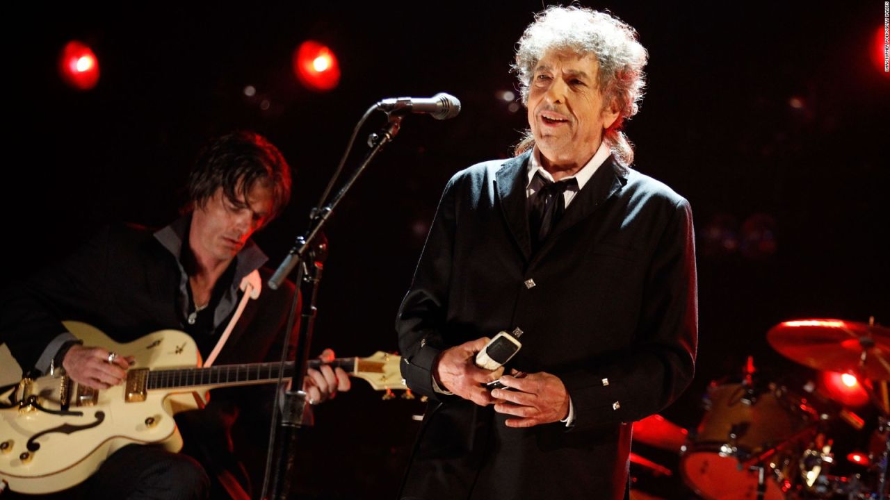 CNNE 920687 - cartas y letras de canciones de bob dylan vendidos por cerca de us$ 500-000-