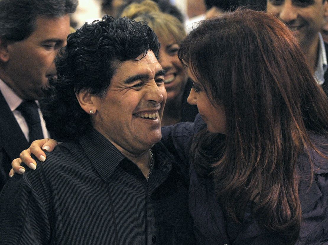 CNNE 921643 - argentine president cristina kirchner (r