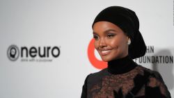 CNNE 922293 - halima aden se aleja del mundo de la moda