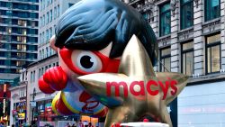 CNNE 922418 - la historia detras del desfile de macy's