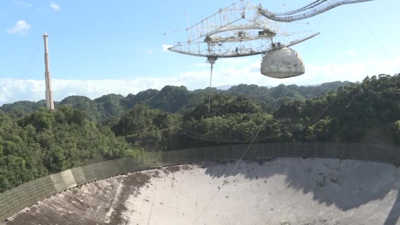 CNNE 923827 - observatorio de arecibo colapsa previo a su demolicion