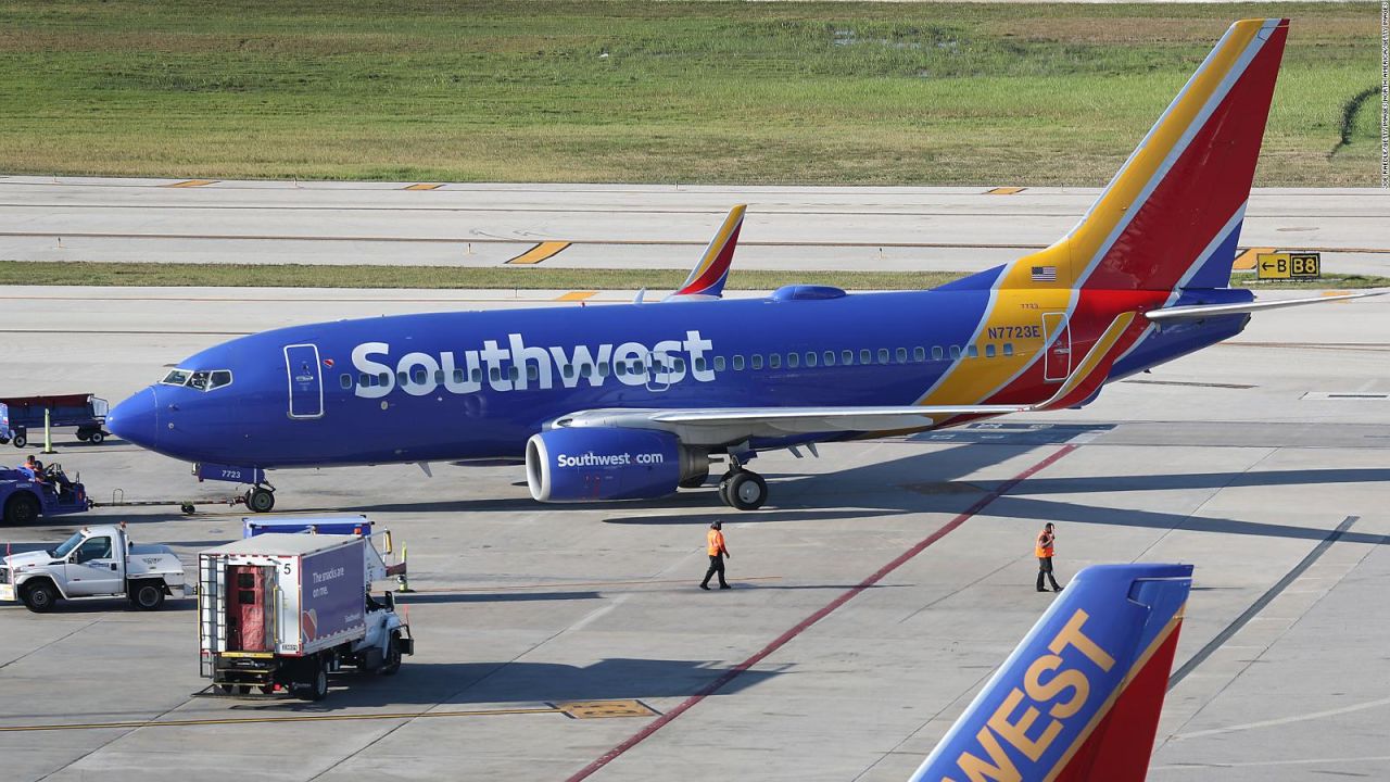 CNNE 925262 - southwest anuncia despido inminente de 6-800 empleados