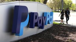 CNNE 928788 - ¿como funciona paypal?