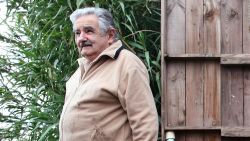 CNNE 929049 - pepe mujica quiere ser enterrado junto a su perrita manuela