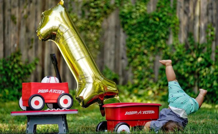 5 de septiembre – El fotógrafo de Associated Press Julio Cortez publicó esta foto de su hijo, Roman, celebrando su primer cumpleaños en Lutherville-Timonium, Maryland. "La fotografía perfecta de cumpleaños en 2020 no exis...", bromeó Cortez en Instagram. Julio Cortez