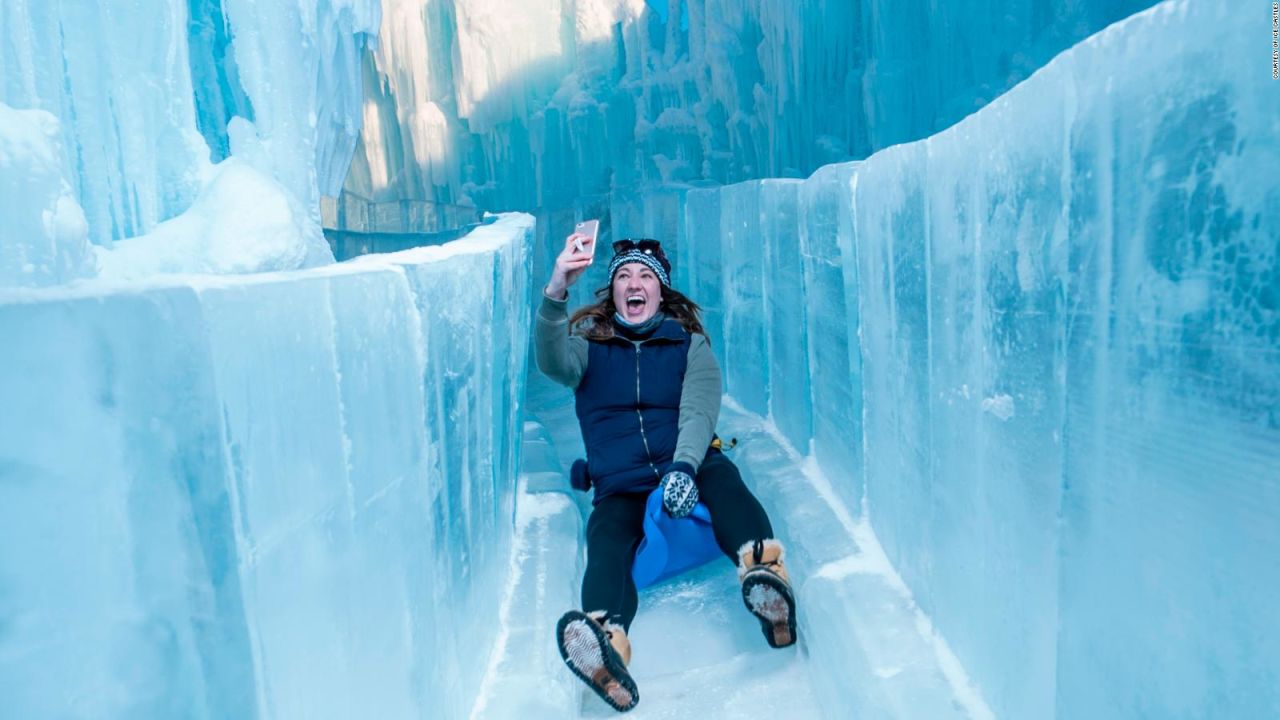 CNNE 931015 - castillos de hielo, una atraccion para amantes del frio