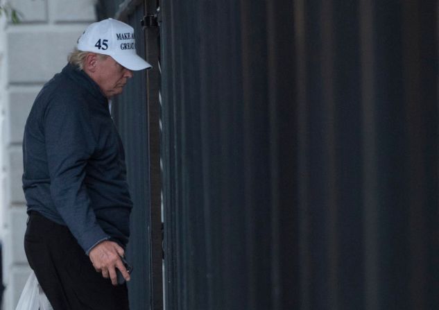 7 de noviembre – El presidente de Estados Unidos, Donald Trump, regresa a la Casa Blanca después de jugar al golf en Sterling, Virginia. Andrew Caballero-Reynolds / AFP / Getty Images