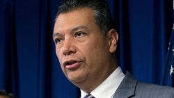 CNNE 931997 - asi se entero alex padilla que llegaria al senado para reemplazar a kamala harris