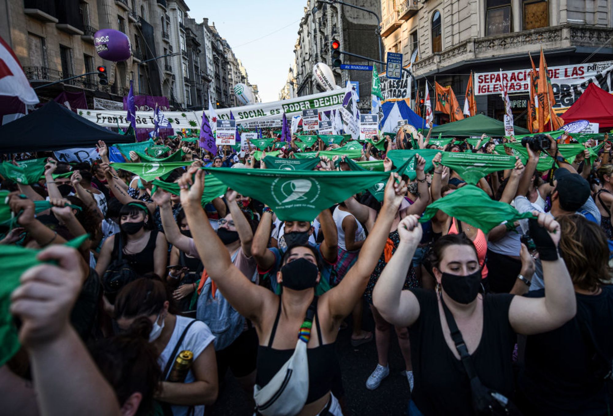 CNNE 934067 - argentine senate decides on legalization of abortion