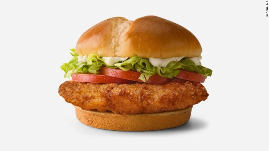 Tres nuevos sándwiches de pollo McDonald's serán lanzados en febrero.