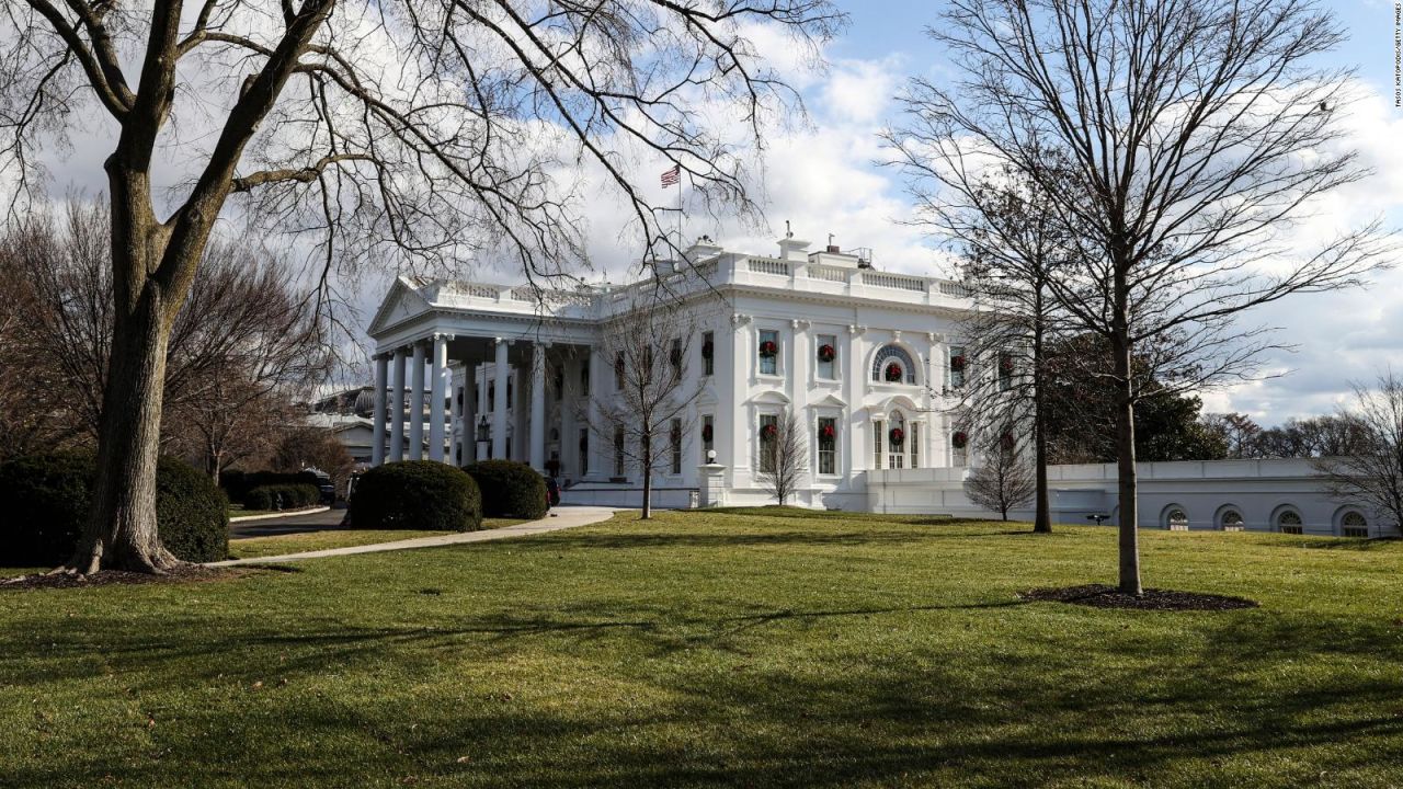 CNNE 938800 - cnn detalla el costo de la limpieza de la casa blanca