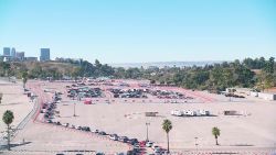 CNNE 940696 - 12-000 personas al dia seran vacunadas en el estadio de los dodgers