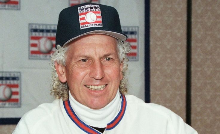 Don Sutton, el exlanzador de Grandes Ligas e integrante del Salón de la Fama del béisbol que jugó con cinco equipos en 23 temporadas, murió el 18 de enero.