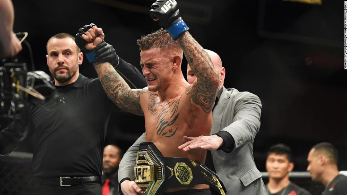 Dustin Poirier se convirtió en campeón interino de peso ligero en UFC 236 el 13 de abril de 2019 en Atlanta, Georgia.