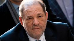 CNNE 944931 - victimas de weinstein recibiran us$ 17 millones