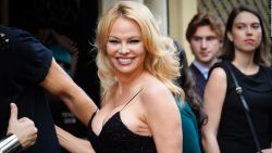 CNNE 946078 - es tendencia- pamela anderson se caso en nochebuena