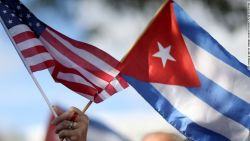 CNNE 946273 - eeuu-cuba-flags