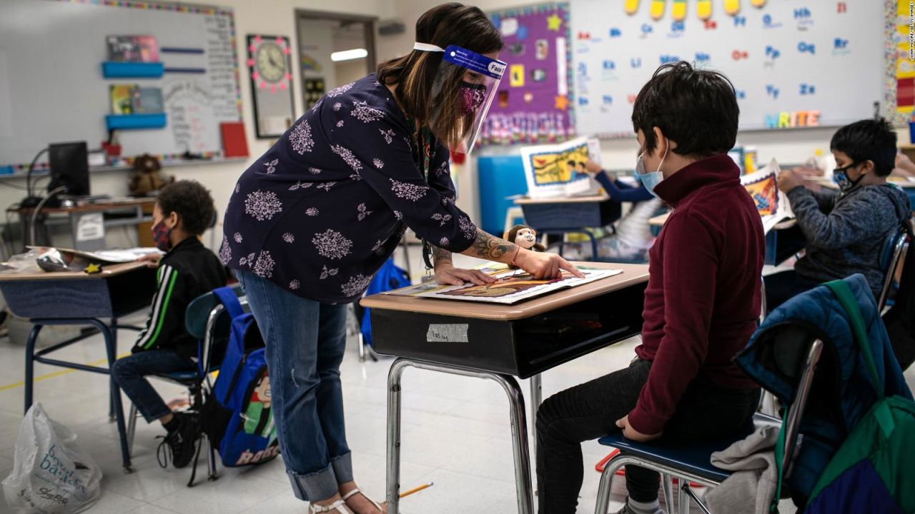 CNNE 947570 - vuelta a clases presenciales enfrenta a gobiernos y maestros