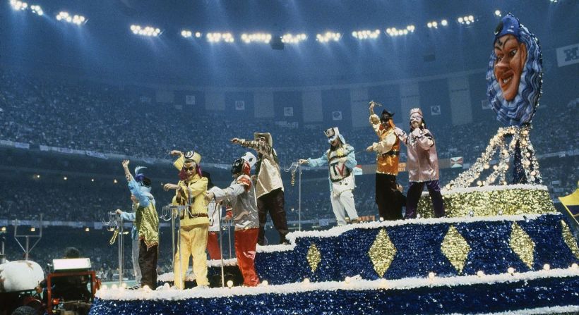 Una carroza con el tema de Mardi Gras hizo parte del show de medio tiempo en 1981, que se realizó dentro del Louisiana Superdome.