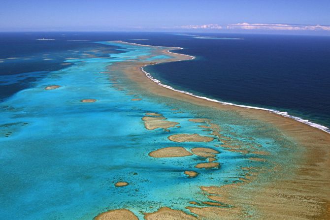 Un terremoto de magnitud 7,7 sacudió el Pacífico Sur, este miércoles cerca a la isla de Nueva Caledonia. En la imagen se observa el arrecife con el que cuenta la isla. Mira la galería para conocer más datos sobre este territorio.