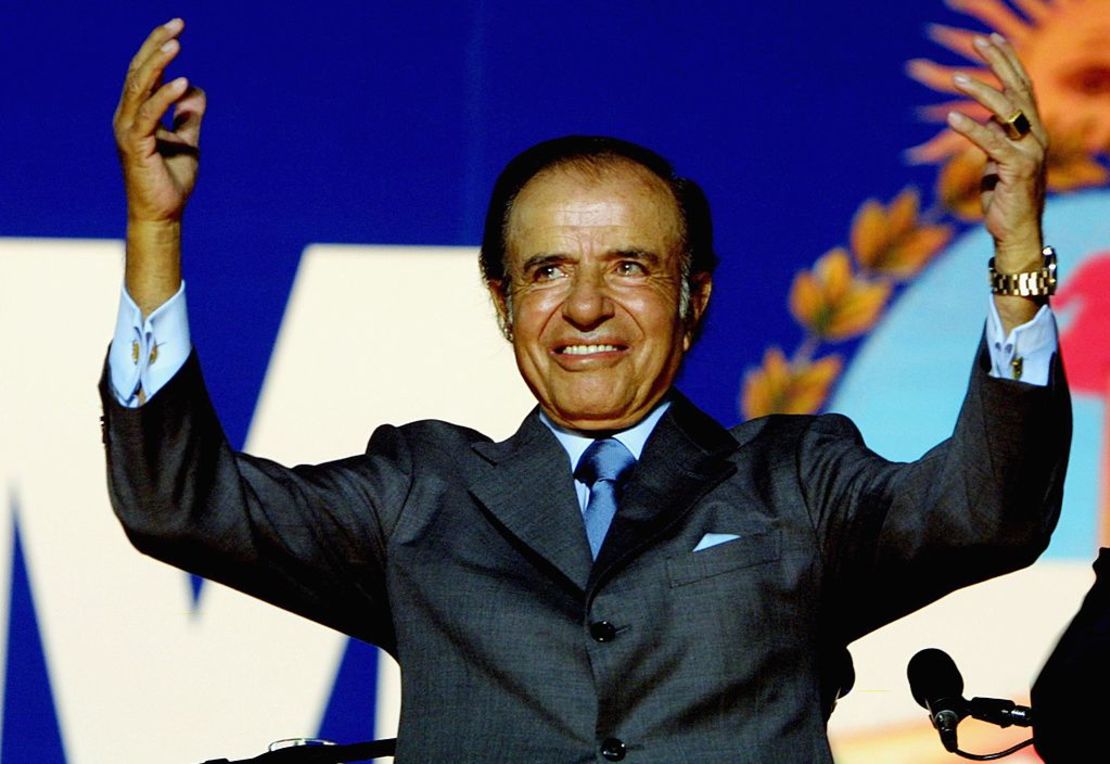 Carlos Menem en 2003. Crédito: Quique Kierszenbaum/Getty Images