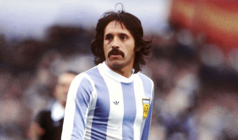 Leopoldo Jacinto Luque, exdelantero de la selección argentina de fútbol, murió el 15 de febrero.