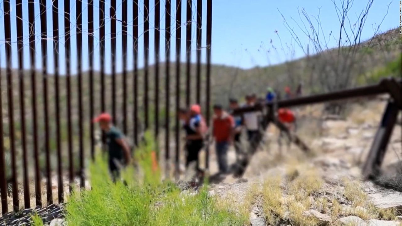 CNNE 953887 - no tendran exito en cruzar la frontera de ee-uu-, dice abogada