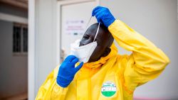 CNNE 953932 - el congo enfrenta la decimo segunda epidemia de ebola