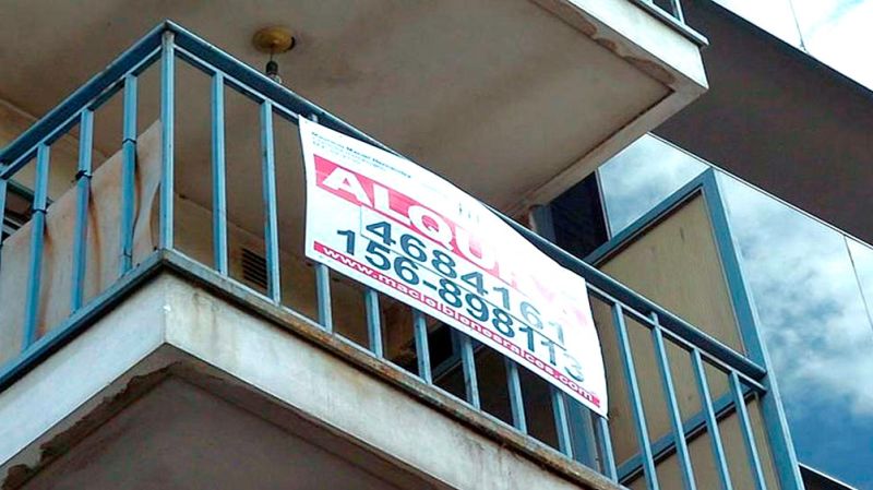 ¿por qué es tan difícil alquilar o comprar una vivienda en argentina? | cnn
