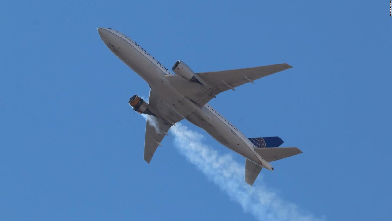 CNNE 956932 - aerolineas ponen en tierra aviones boeing 777