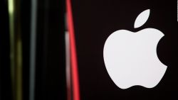 CNNE 958495 - apple es el mayor fabricante de smartphones del mundo