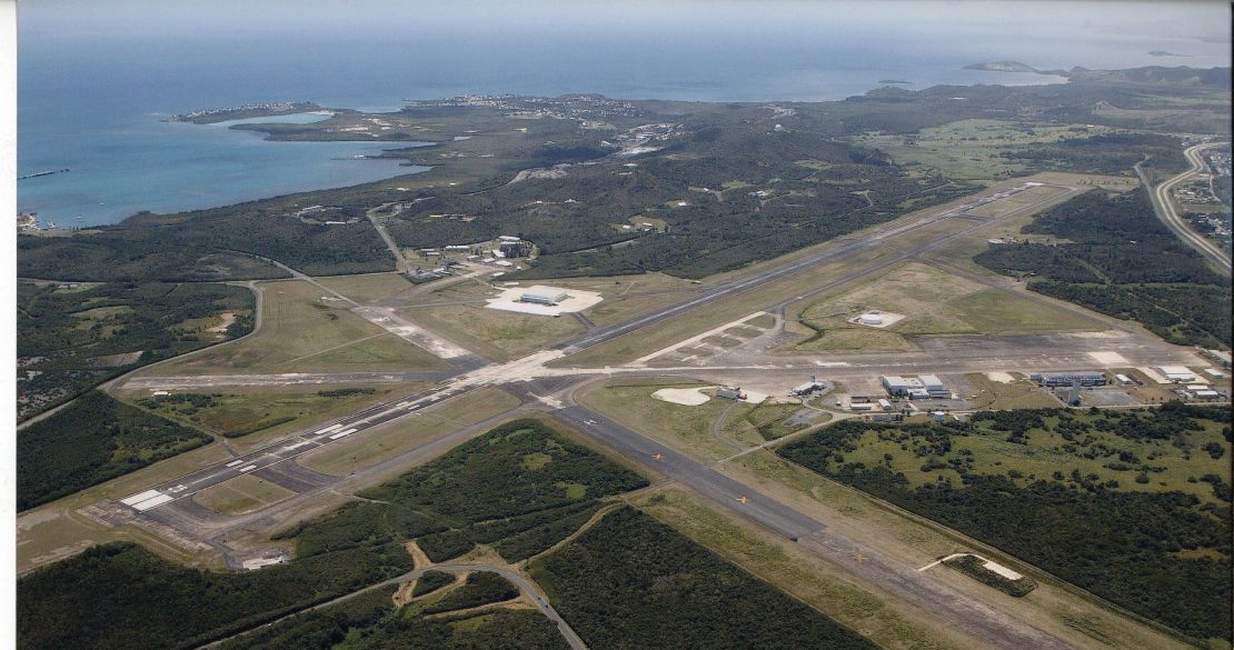 Imagen aérea del aeropuerto regional José Aponte de la Torre.