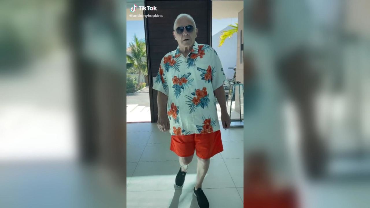 CNNE 961382 - anthony hopkins se luce con baile en tiktok