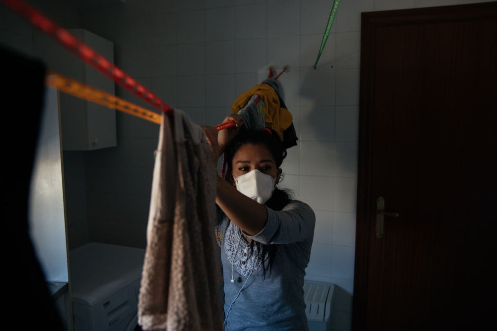 CNNE 962535 - gender violence victims living together during coronavirus lockdown in spain