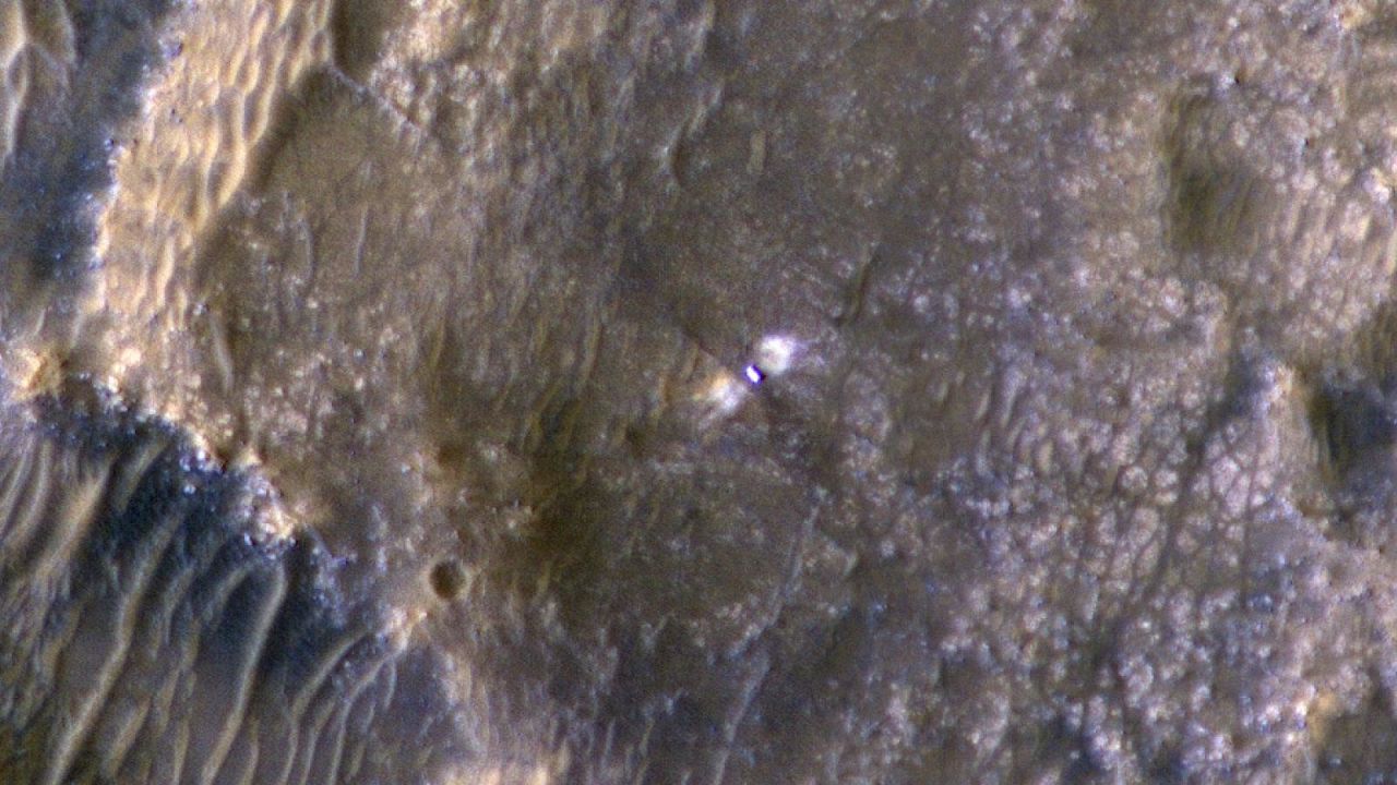 CNNE 963923 - asi se ve el rover perseverance desde el espacio