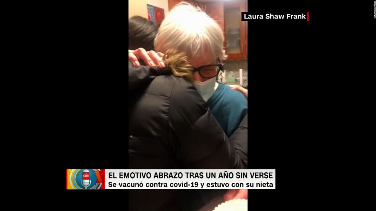 CNNE 964091 - el abrazo mas emotivo tras un ano sin verse