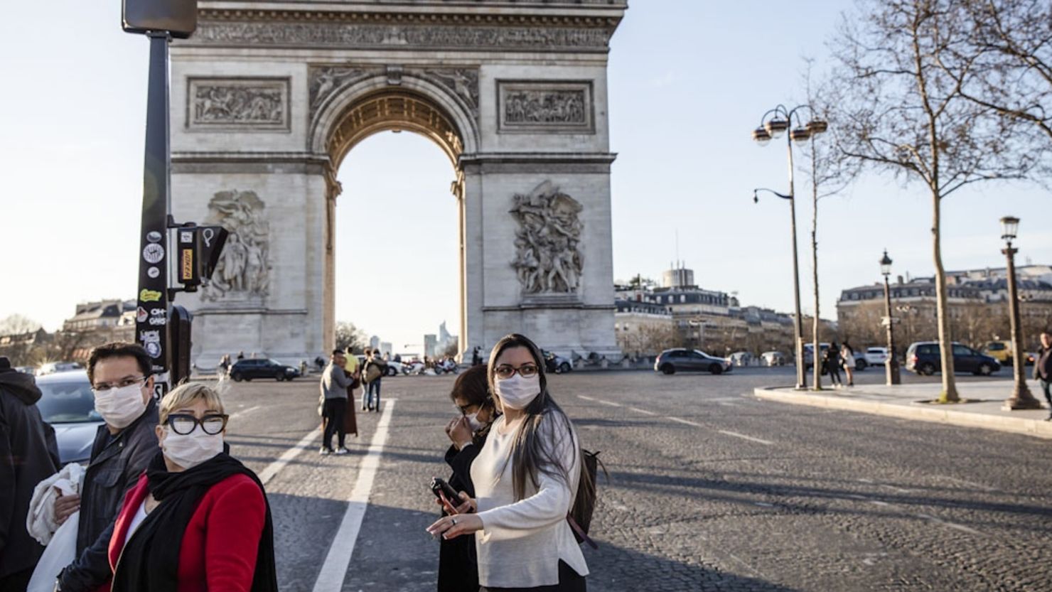 Se agrava la situación en París por la pandemia.
