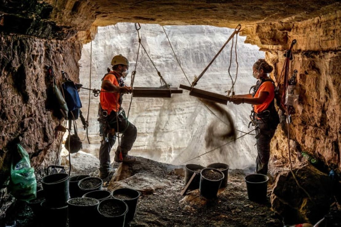 El sitio se conoce como "Cueva del Terro".